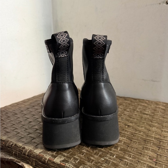 Womens Ugg cityfunc zip boots 5.5 - Picture 4 of 8